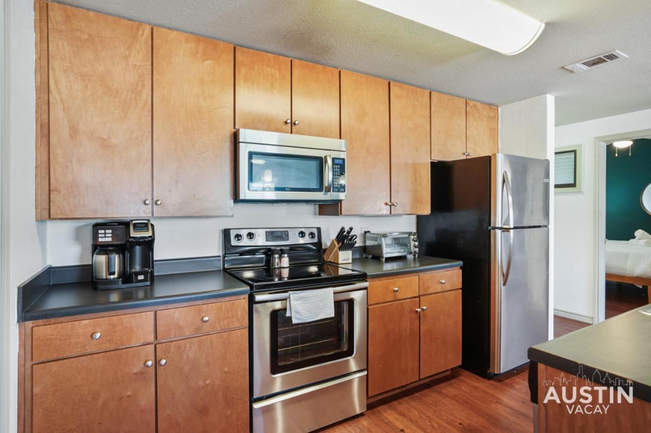 オースティンStylish 4Br With Smart Tv And Free Garage Parkingアパートメント エクステリア 写真