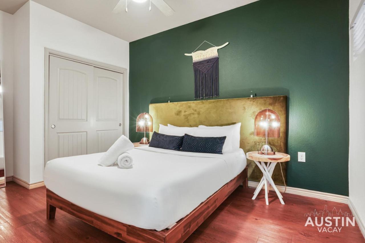 オースティンStylish 4Br With Smart Tv And Free Garage Parkingアパートメント エクステリア 写真