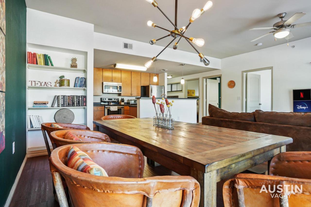 オースティンStylish 4Br With Smart Tv And Free Garage Parkingアパートメント エクステリア 写真